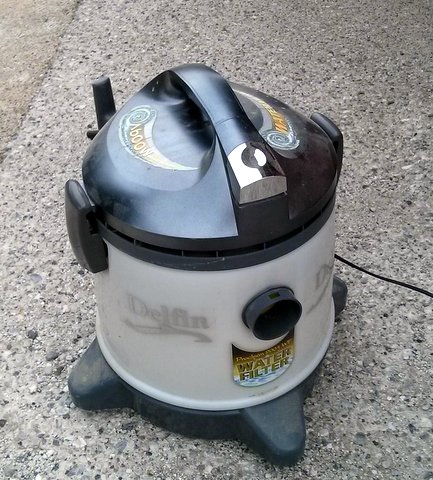 water vacuum cleaner